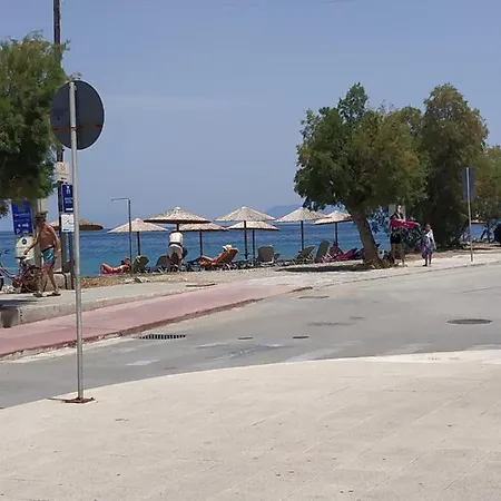 شقة Cute Small Flat Near The Beach *