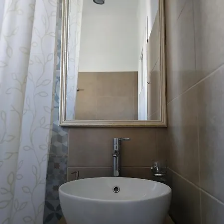 Cute Small Flat Near The Beach Διαμέρισμα *